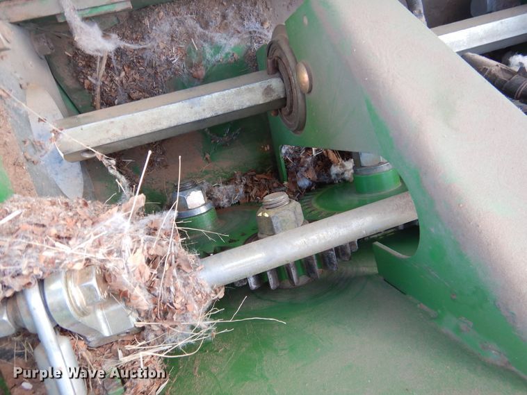 image for item DJ8272 2005 John Deere 7460  cotton stripper