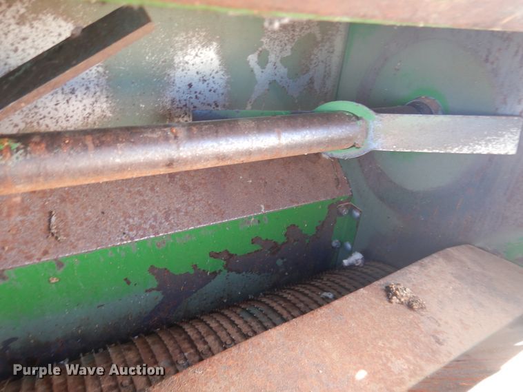 image for item DJ8272 2005 John Deere 7460  cotton stripper