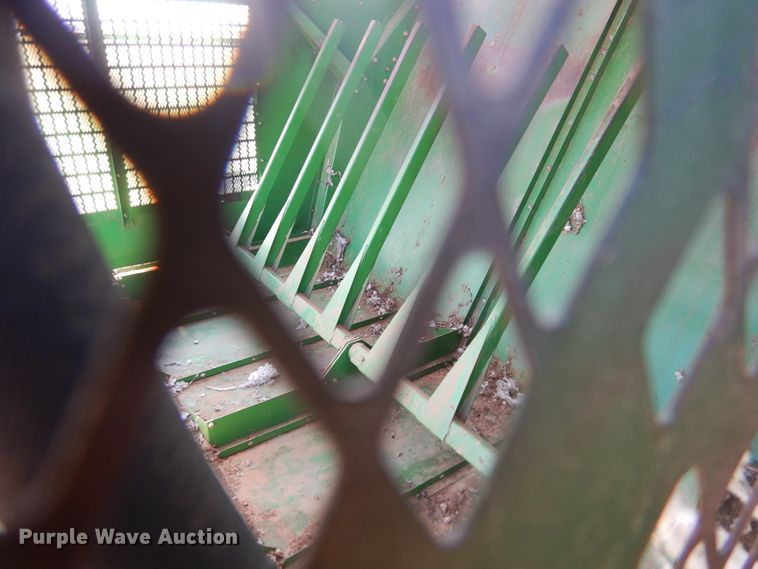 image for item DJ8272 2005 John Deere 7460  cotton stripper