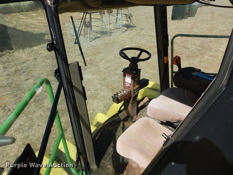 image for item DJ8272 2005 John Deere 7460  cotton stripper