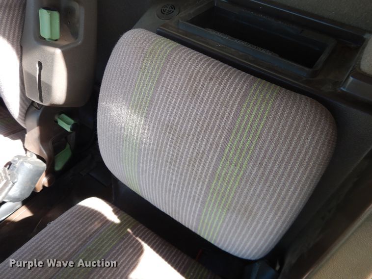 image for item DJ8272 2005 John Deere 7460  cotton stripper