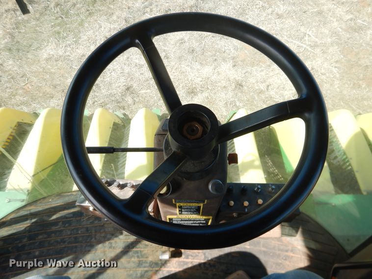 image for item DJ8272 2005 John Deere 7460  cotton stripper