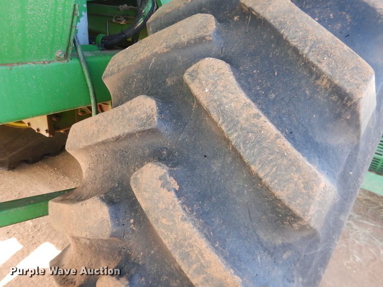 image for item DJ8272 2005 John Deere 7460  cotton stripper