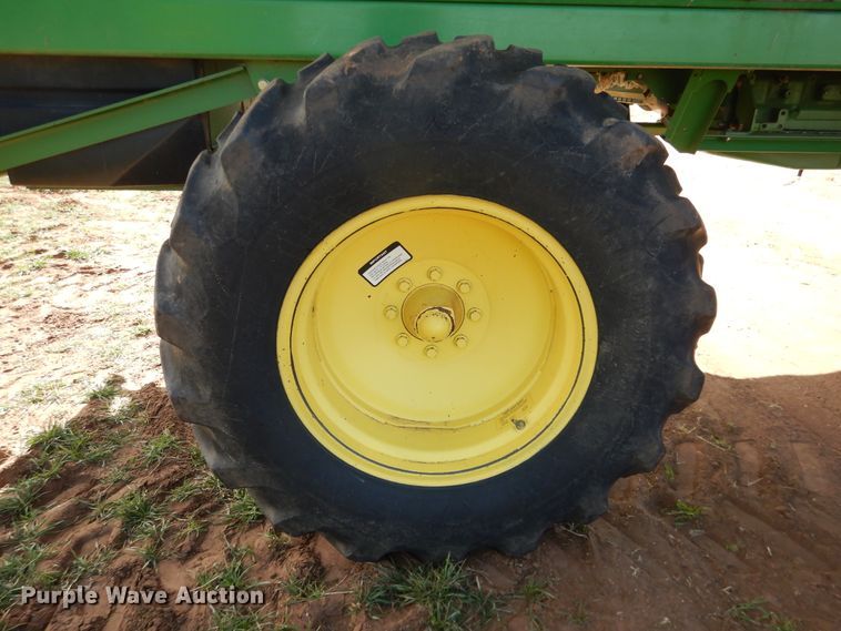 image for item DJ8272 2005 John Deere 7460  cotton stripper