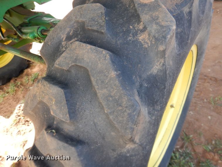 image for item DJ8272 2005 John Deere 7460  cotton stripper