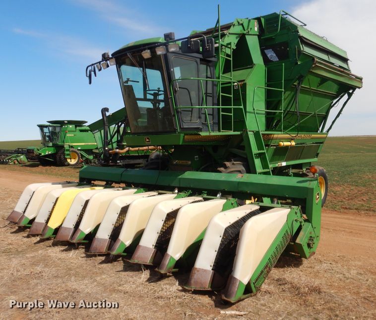 image for item DJ8273 1996 John Deere 7450  cotton stripper