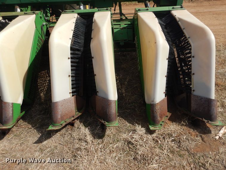 image for item DJ8273 1996 John Deere 7450  cotton stripper