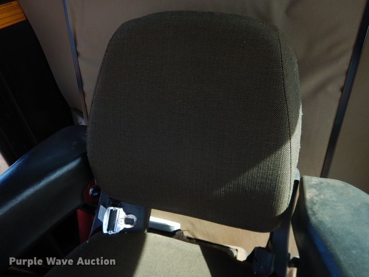 image for item DJ8273 1996 John Deere 7450  cotton stripper