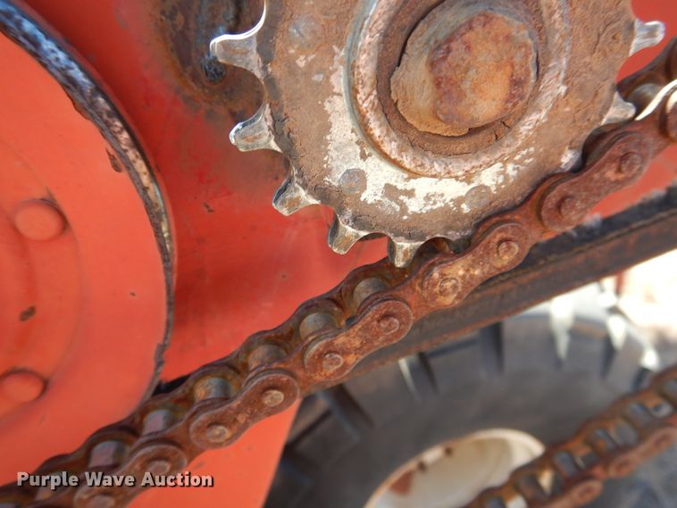 image for item DJ8277 International 5000  windrower