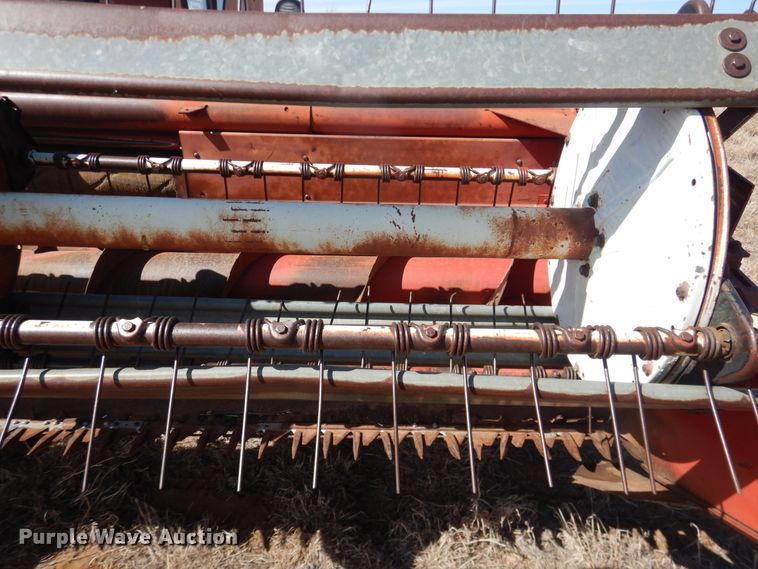 image for item DJ8277 International 5000  windrower