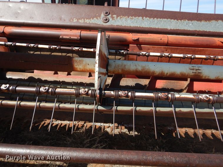 image for item DJ8277 International 5000  windrower