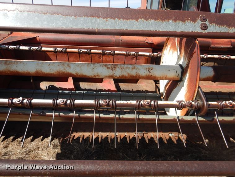 image for item DJ8277 International 5000  windrower