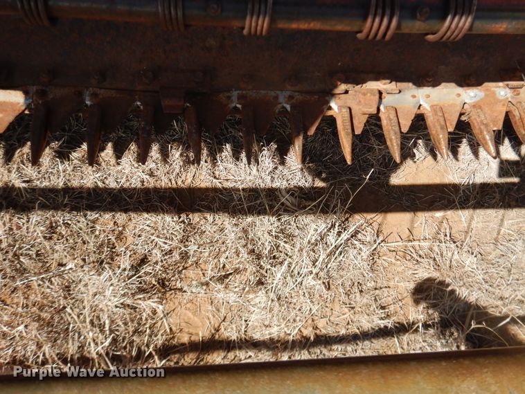 image for item DJ8277 International 5000  windrower