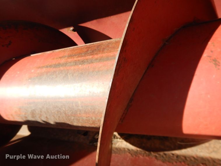 image for item DJ8277 International 5000  windrower