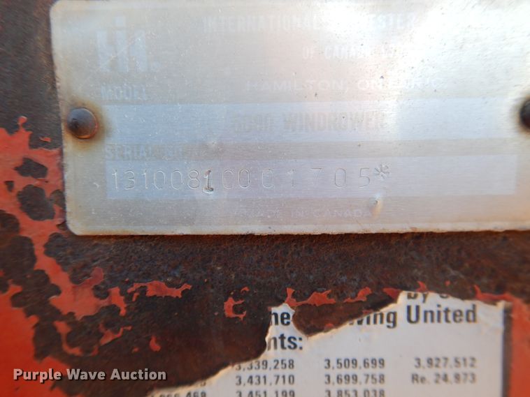 image for item DJ8277 International 5000  windrower