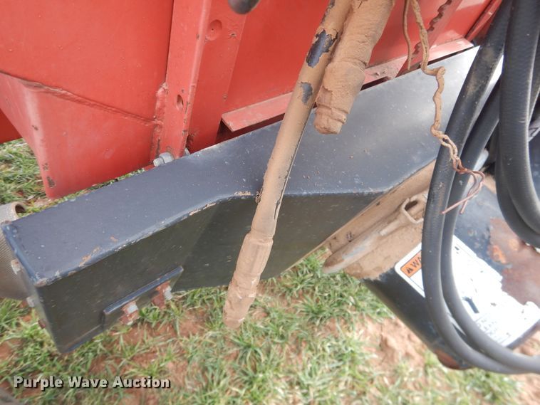 image for item DJ8284 Unverferth GB275  gravity wagon