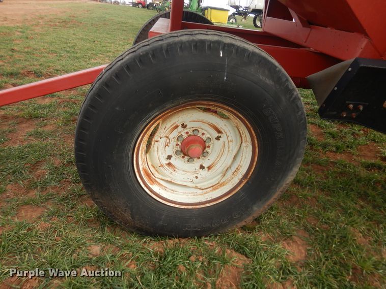 image for item DJ8284 Unverferth GB275  gravity wagon