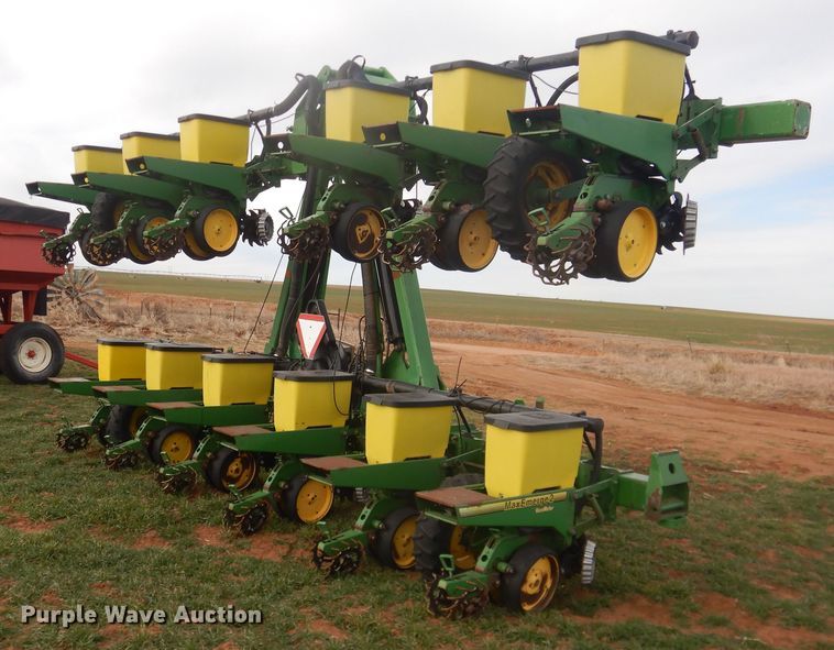image for item DJ8285 John Deere 7300 Max Emerge 2  planter