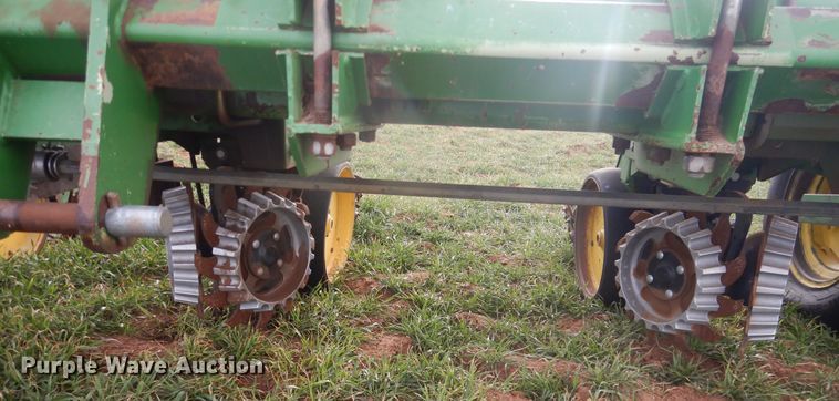 image for item DJ8285 John Deere 7300 Max Emerge 2  planter