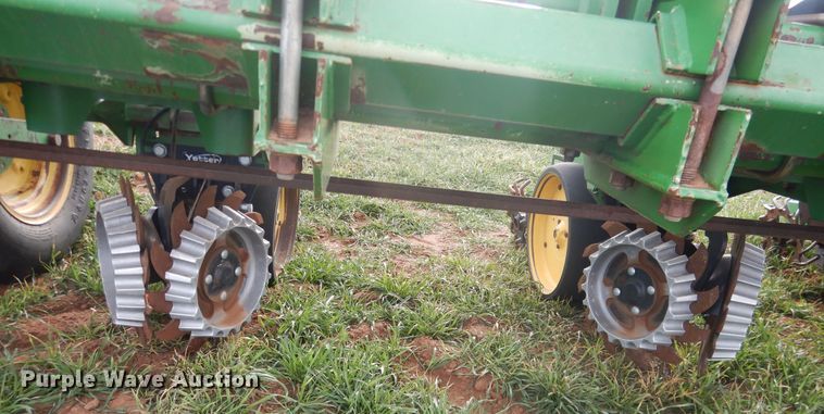 image for item DJ8285 John Deere 7300 Max Emerge 2  planter