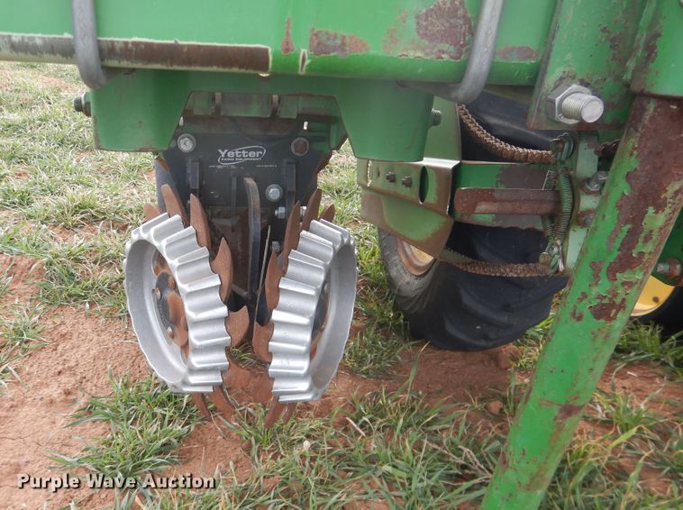 image for item DJ8285 John Deere 7300 Max Emerge 2  planter