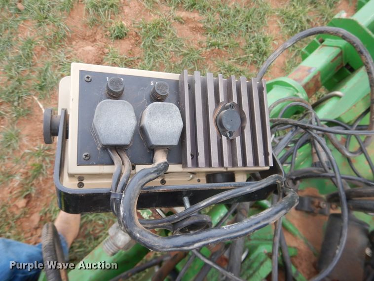 image for item DJ8285 John Deere 7300 Max Emerge 2  planter