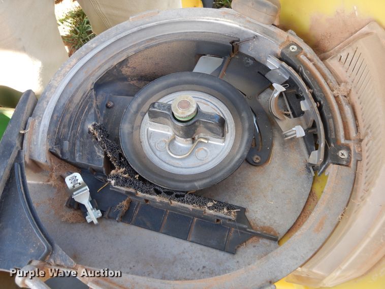 image for item DJ8285 John Deere 7300 Max Emerge 2  planter