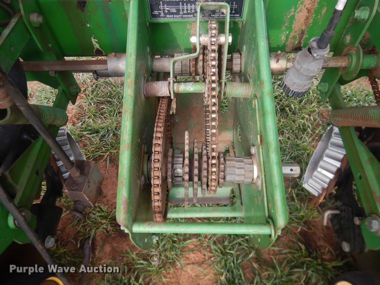 image for item DJ8285 John Deere 7300 Max Emerge 2  planter