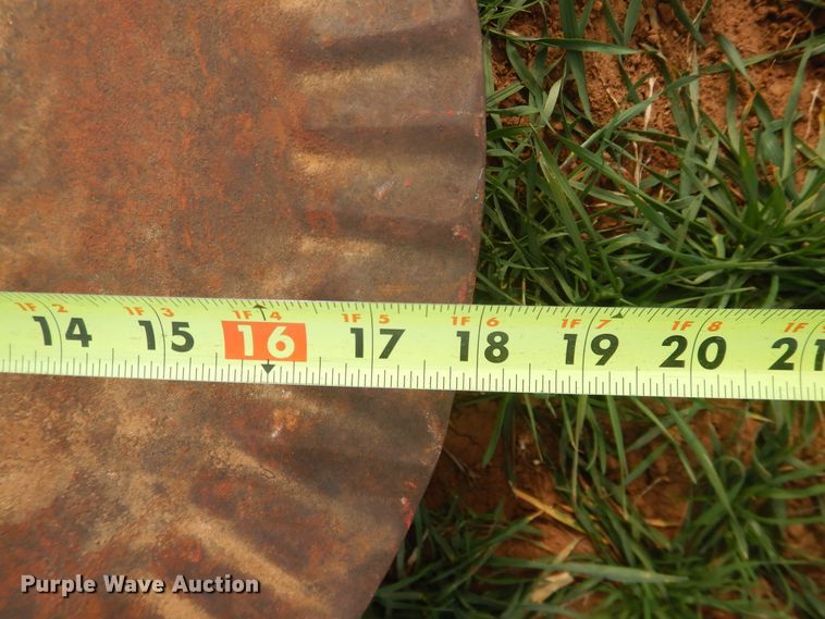 image for item DJ8286 Strip-till unit with nurse tank trailer