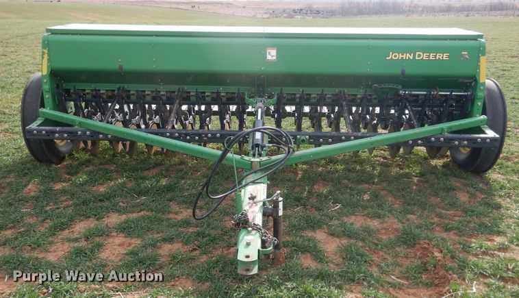 image for item DJ8288 John Deere BD1113  grain drill