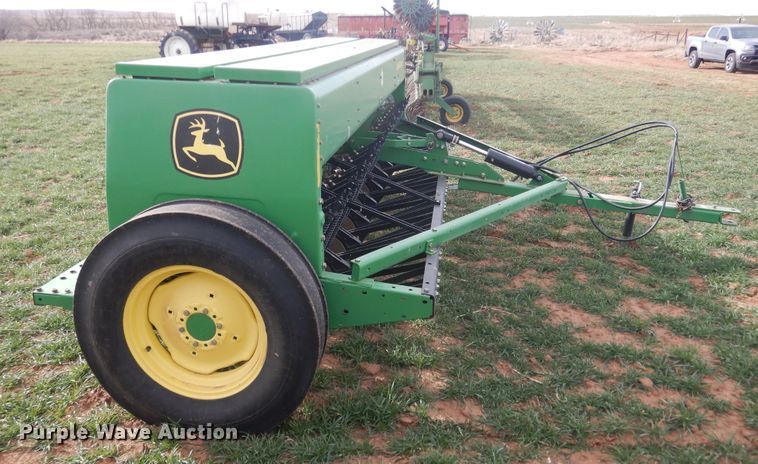 image for item DJ8288 John Deere BD1113  grain drill