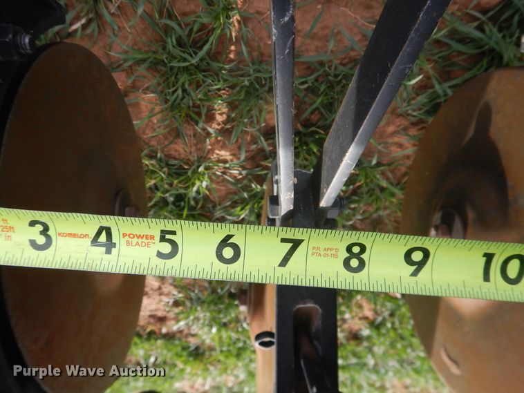 image for item DJ8288 John Deere BD1113  grain drill