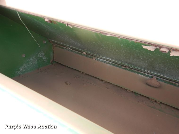 image for item DJ8288 John Deere BD1113  grain drill