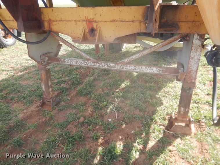 image for item DJ8289 2013 shop built nurse tank trailer