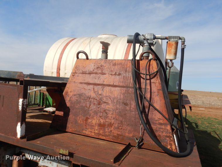 image for item DJ8289 2013 shop built nurse tank trailer