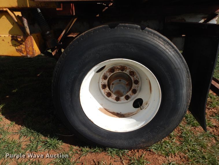 image for item DJ8289 2013 shop built nurse tank trailer