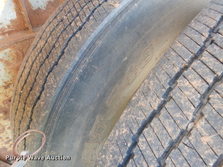 image for item DJ8289 2013 shop built nurse tank trailer