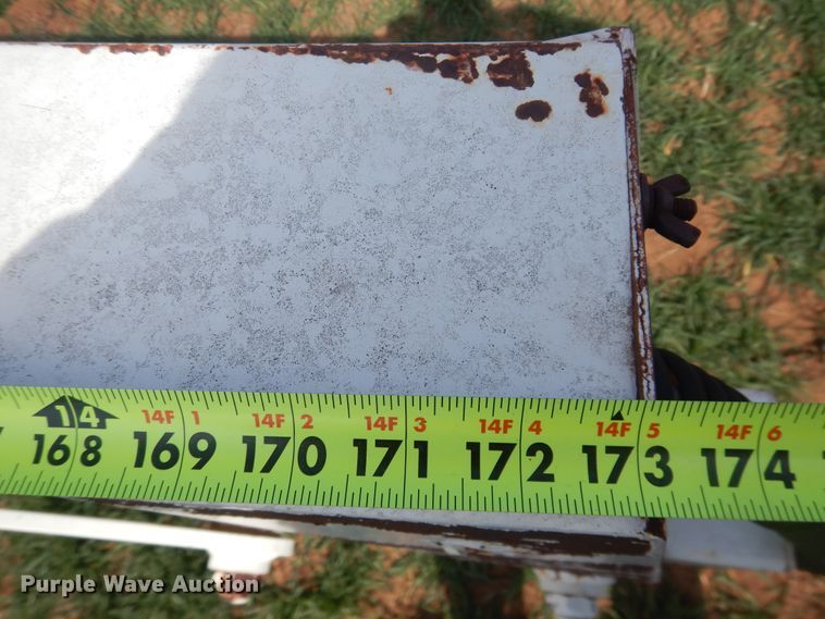 image for item DJ8290 1984 Skyjacker JG34-16EH bucket lift