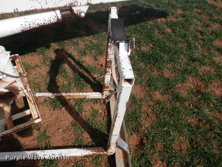 image for item DJ8290 1984 Skyjacker JG34-16EH bucket lift