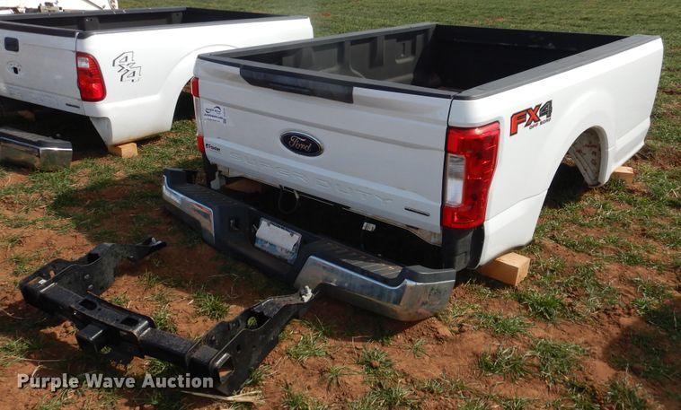 image for item DJ8292 2016 Ford F250 pickup truck parts