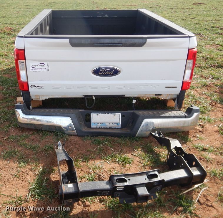 image for item DJ8292 2016 Ford F250 pickup truck parts