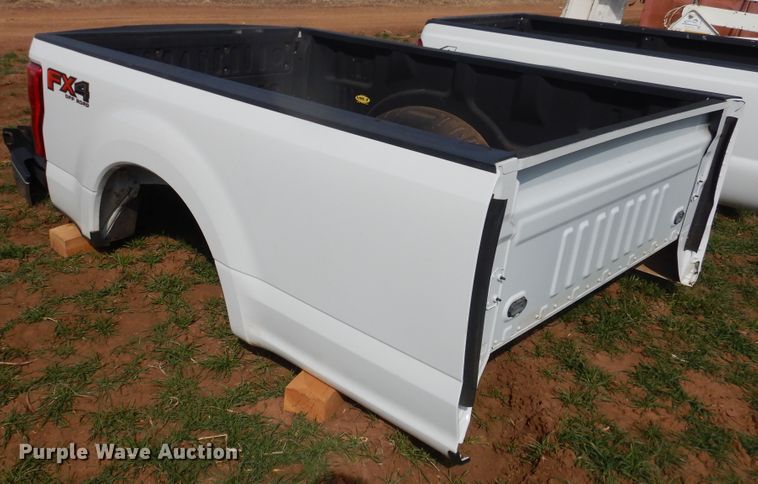 image for item DJ8292 2016 Ford F250 pickup truck parts