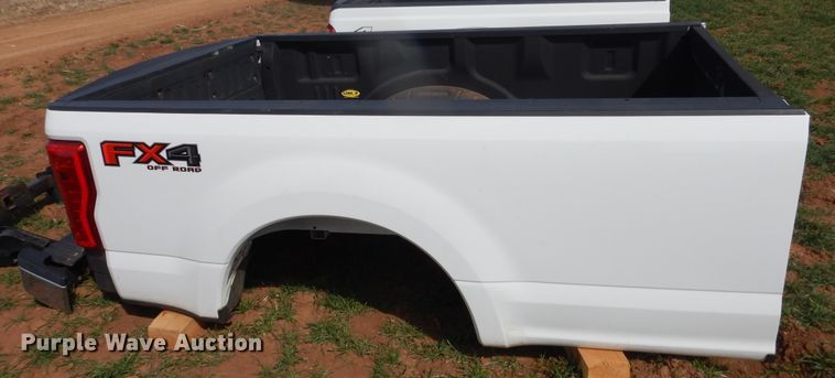 image for item DJ8292 2016 Ford F250 pickup truck parts