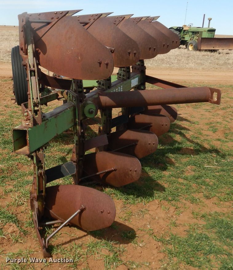 image for item DJ8295 John Deere A4600  five bottom plow