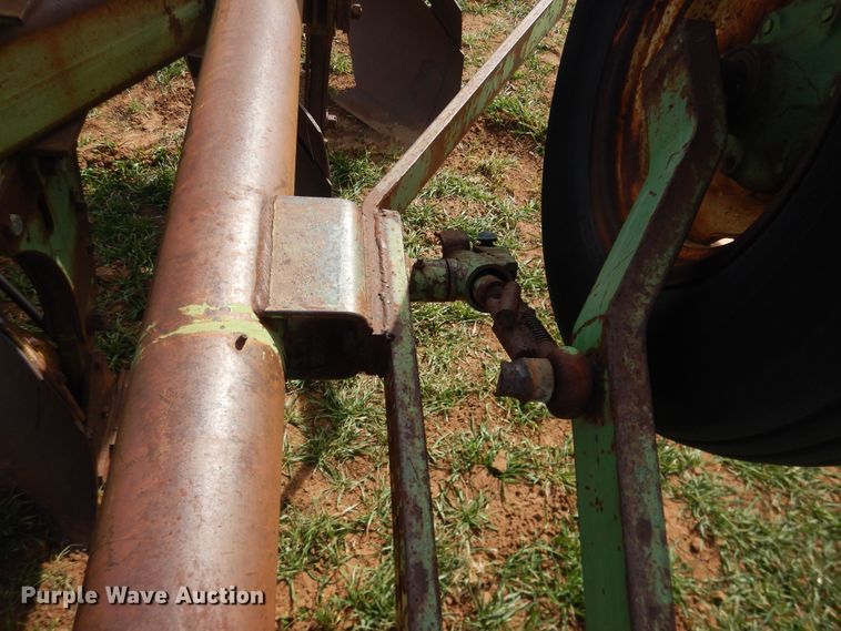 image for item DJ8295 John Deere A4600  five bottom plow
