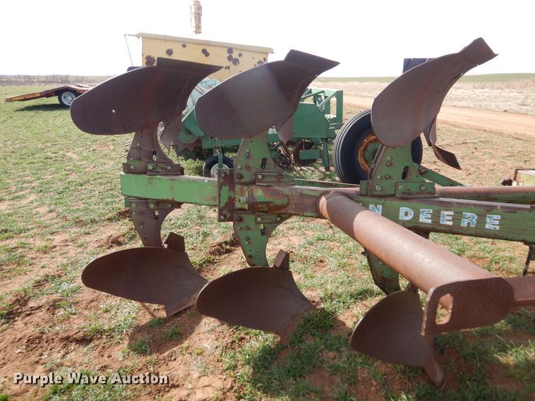 image for item DJ8295 John Deere A4600  five bottom plow