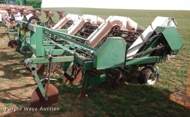 image for item DJ8296 KMC peanut digger shaker inverter