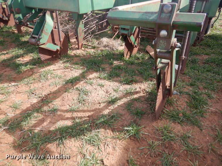 image for item DJ8296 KMC peanut digger shaker inverter