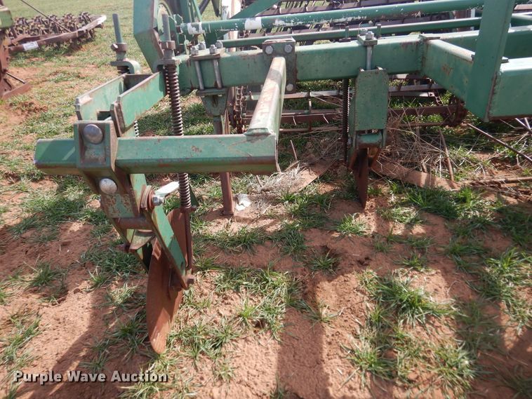 image for item DJ8296 KMC peanut digger shaker inverter