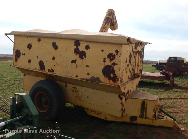 image for item DJ8297 Grain cart